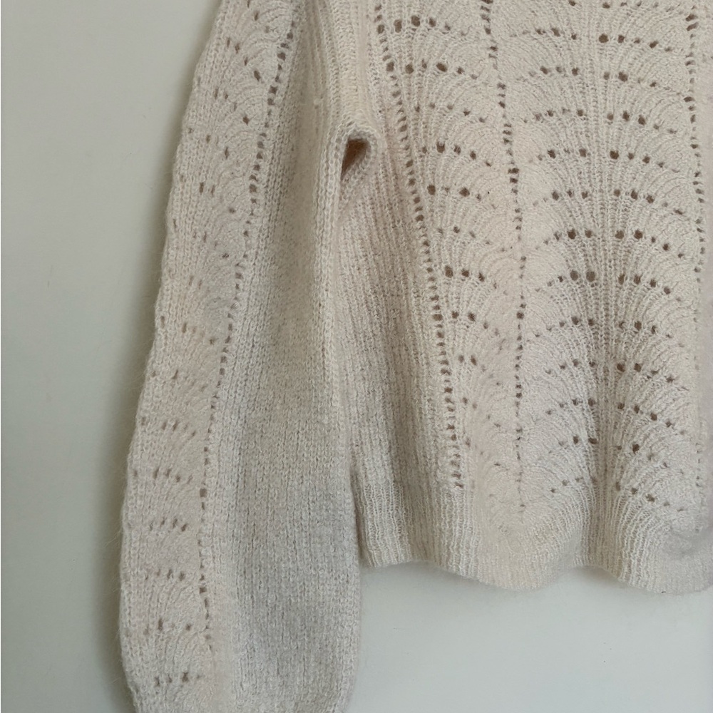 Aritzia Little Moon Cream Mohair Balloon Sleeve Cropped Sweater - Picture 4 of 13